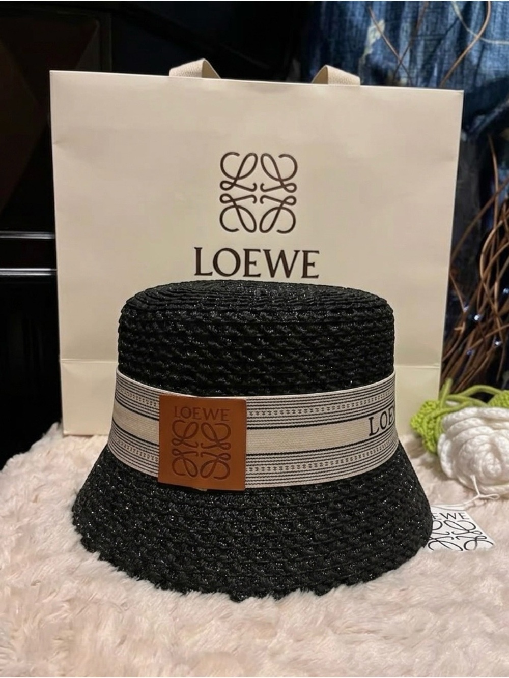 nwt Loewe Woven Straw Bucket Hat